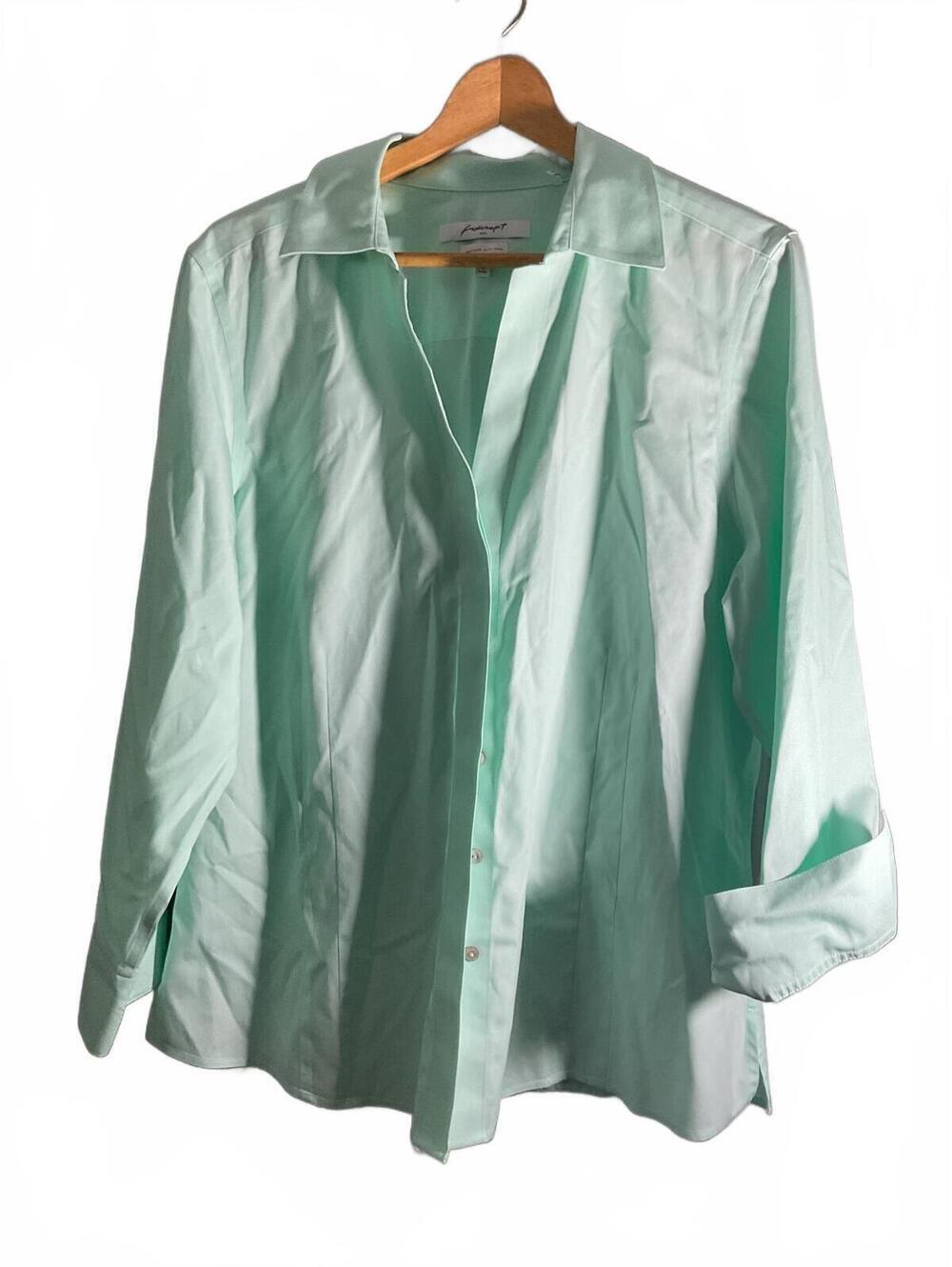 Foxcroft Light Green Fitted Button-Up Shirt - Classic Fit, Elbow Sleeve Sz 18
